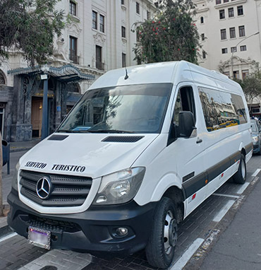 Sprinter de la flota de Taxi Aeropuerto VIP, ideal para delegaciones corporativas y grupos grandes